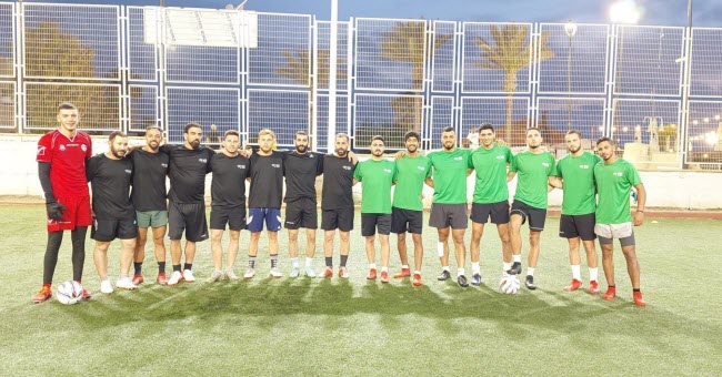 שחקני קבוצות הכדורגל ששיחקו בטורניר ליגת השכונות