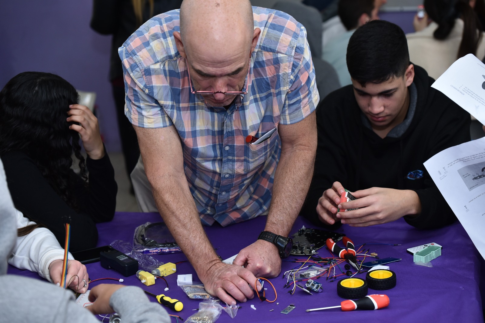 מרכיבים חלקים בהקאטון